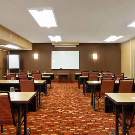 Courtyard By Marriott Dallas-Fort Worth/Bedford Extérieur photo