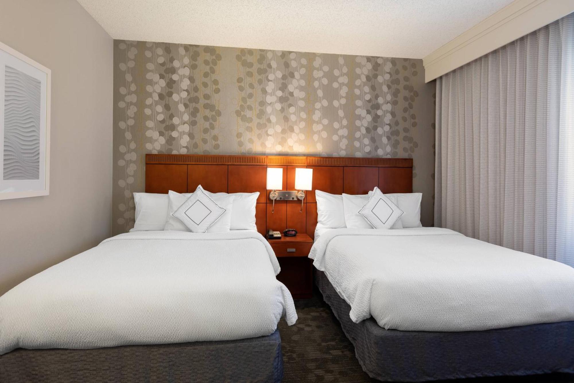 Courtyard By Marriott Dallas-Fort Worth/Bedford Extérieur photo