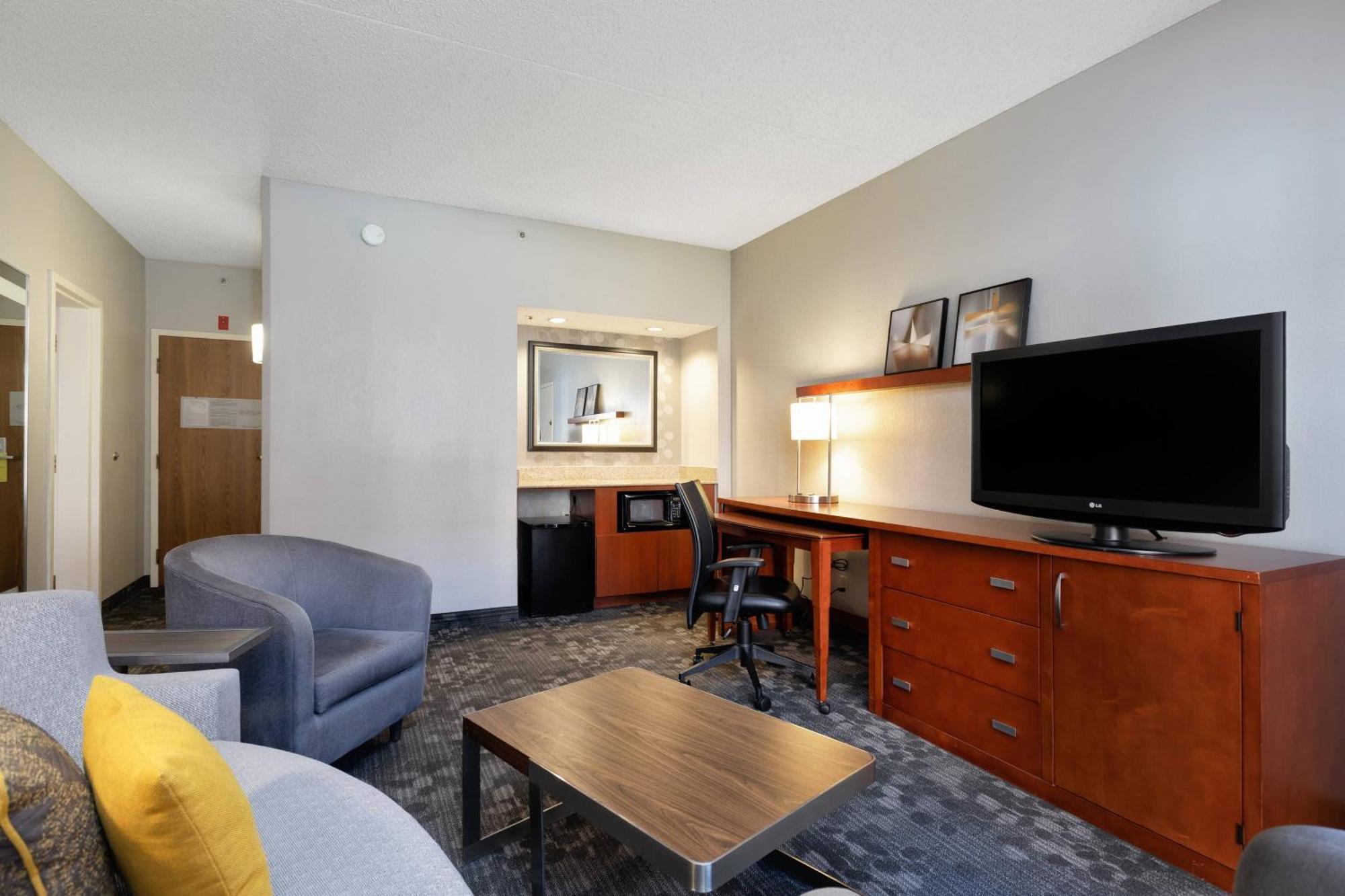 Courtyard By Marriott Dallas-Fort Worth/Bedford Extérieur photo