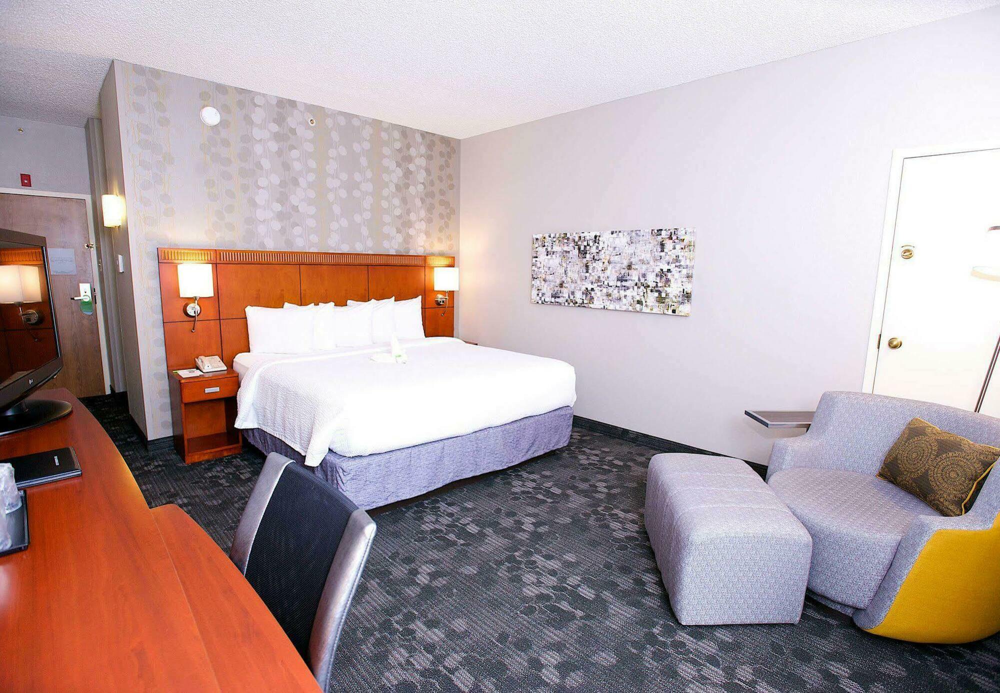 Courtyard By Marriott Dallas-Fort Worth/Bedford Extérieur photo